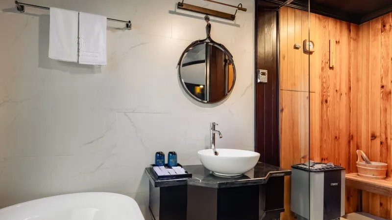 Lavish Bathroom in Honeymoon Suite