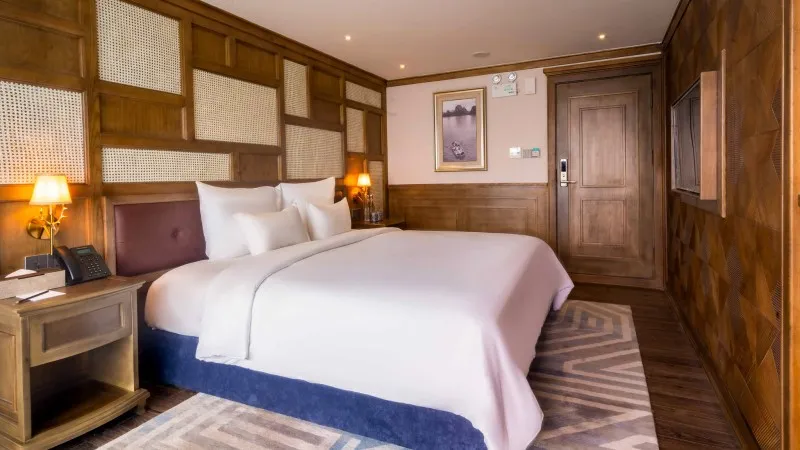 Ambassador Deluxe Cabin