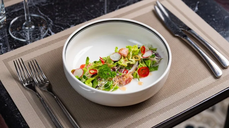 Refresh your body by green salad