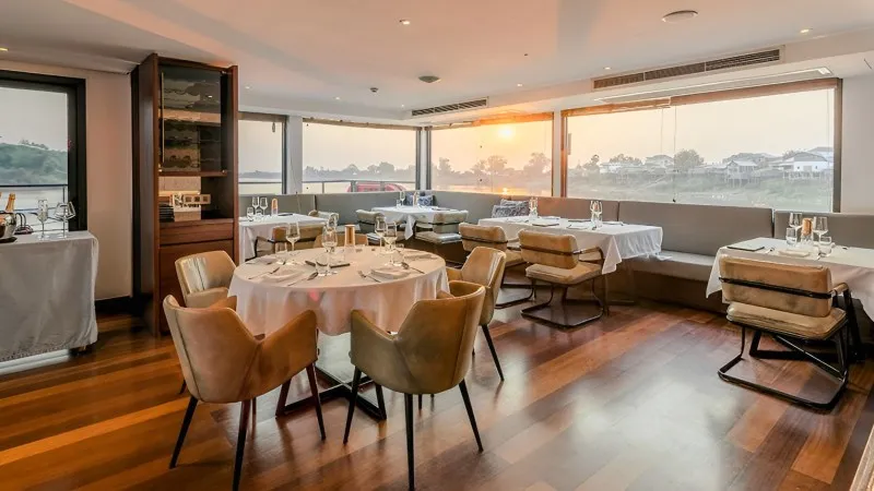 High-end Dining Room