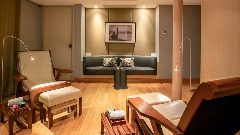 Cozy Spa Ambiance