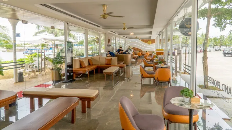 Waiting Lounge in Tuan Chau Marina