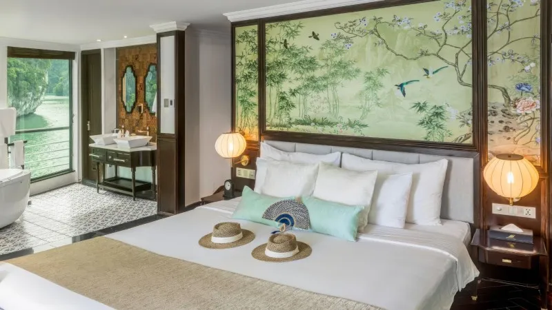 Luxury Facilities and Decoration