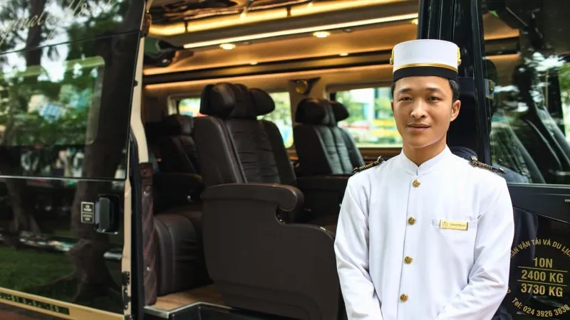 Luxury minivan transfer