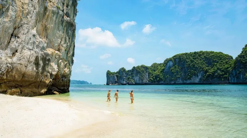 Swim on the stunning Ba Trai Dao