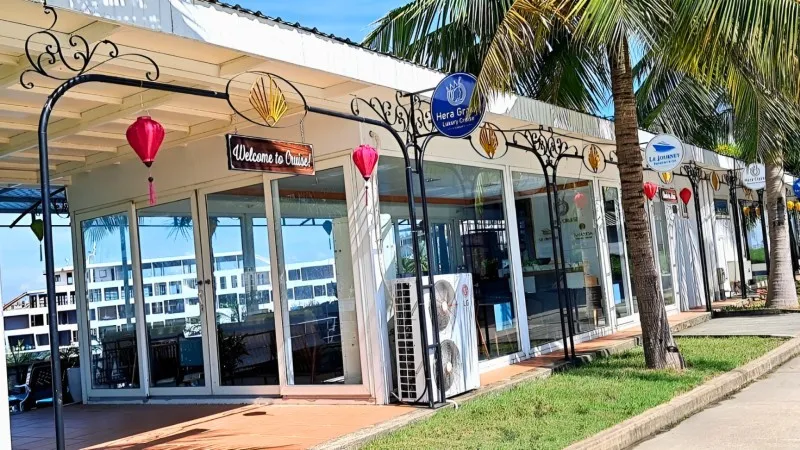 Waiting Lounge at No.12, Tuan Chau Harbor