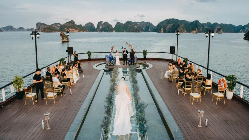 Large Sundeck