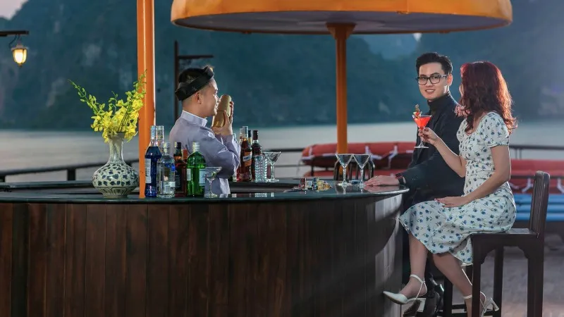 Attentive Bartender