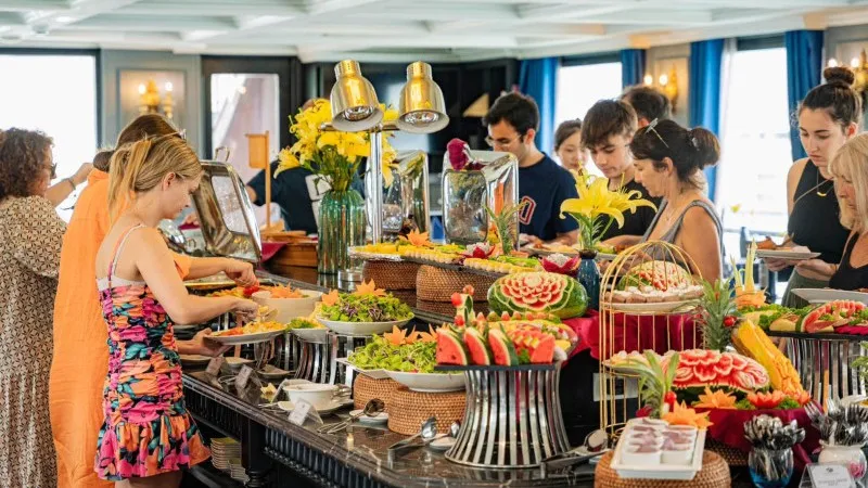 Enjoy Buffet for lunch