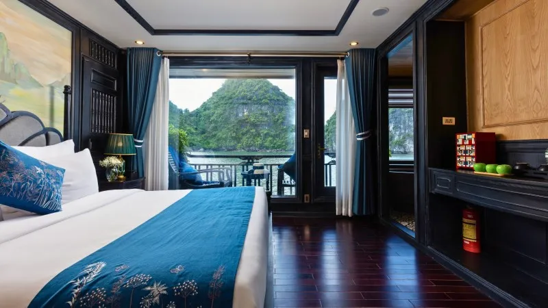 Bai Tu Long Suite
