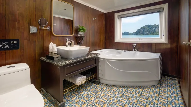 Bathroom with a Jacuzzi