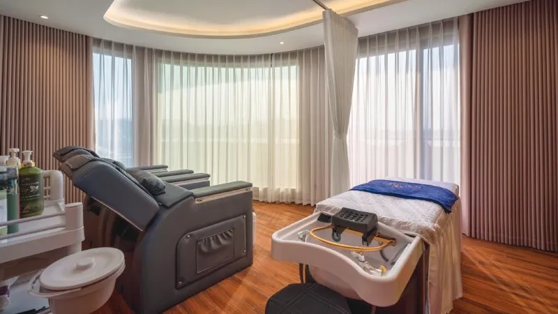 Peaceful Spa room