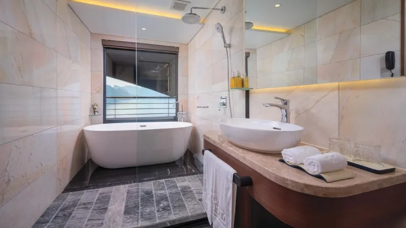 Broad Bathroom