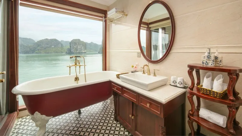 Luxury Bathroom with bathtub