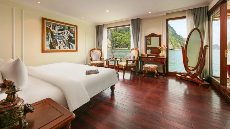 Enjoy the best Halong view