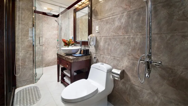 En Suite Bathroom