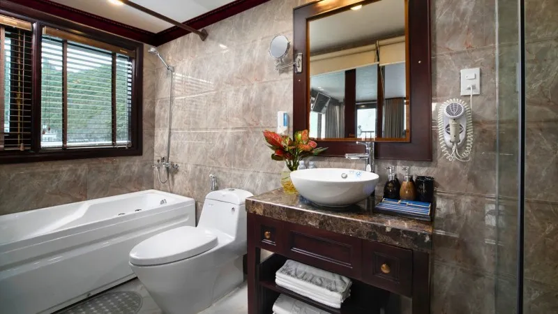 Ocean View Bathtub