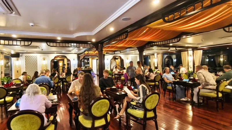 Exquisite Restaurant on board