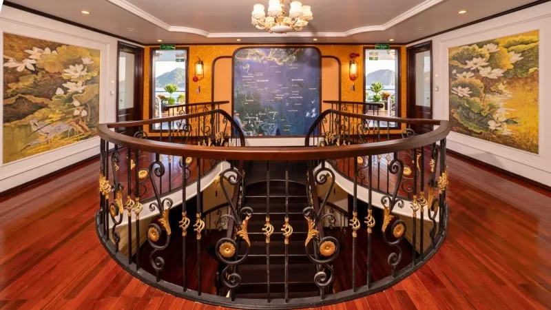 Classic-style Staircase