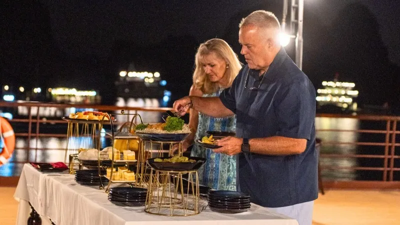 Enjoy Canape on the Sundeck