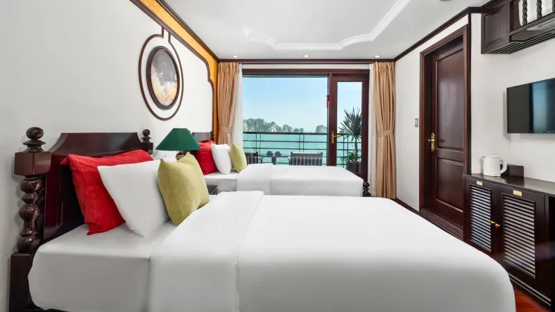 Twin bed room