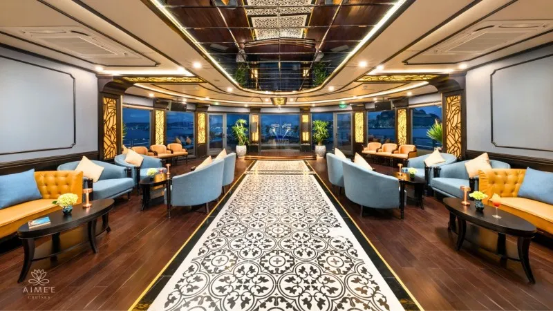 Elegant Lounge