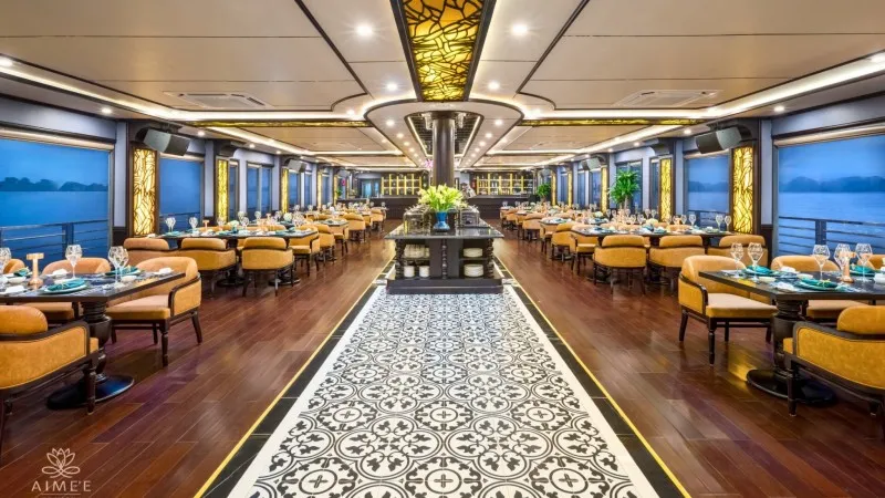 Exquisite Restaurant on board