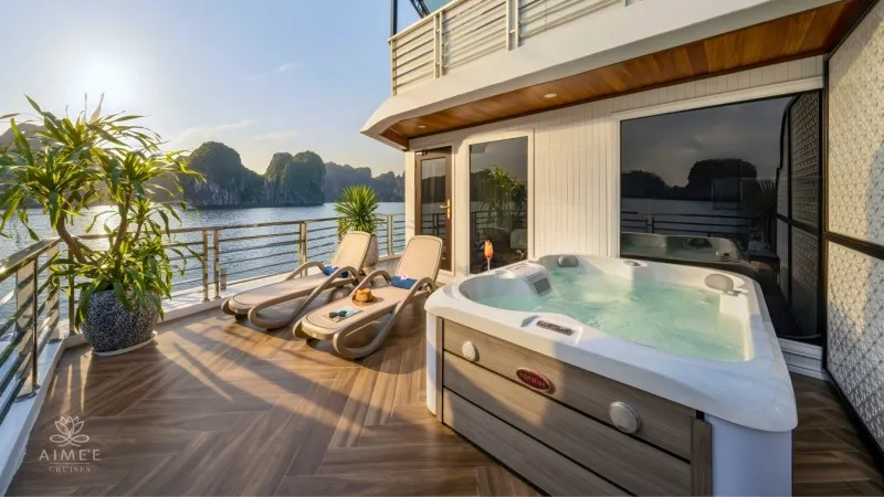 Terrace with a Jacuzzi
