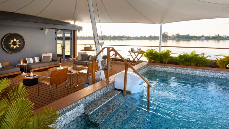 Jacuzzi Plunge Pool