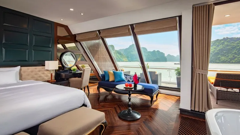 Panoramic Sea Views From The Cabin