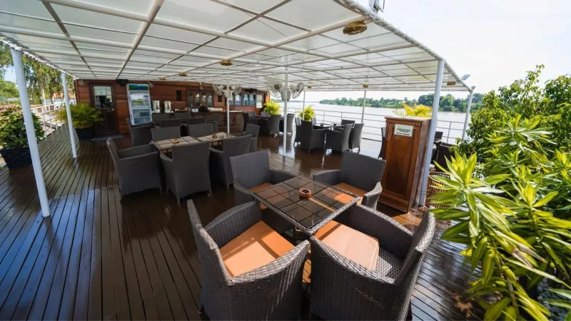 Chill out on the Sundeck