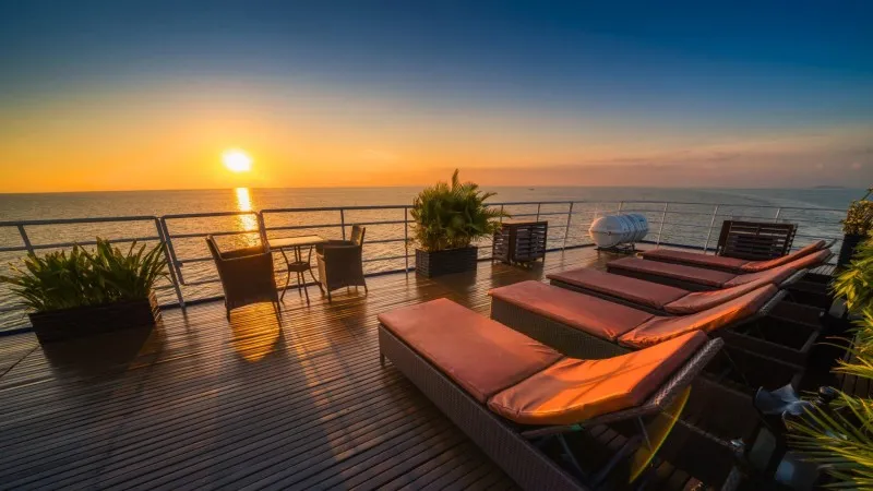 Relax on the Sun loungers