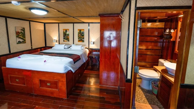 Upper Deck Cabin