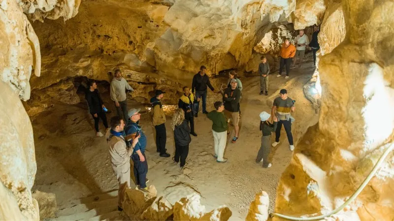 Visit Thien Canh Son Cave