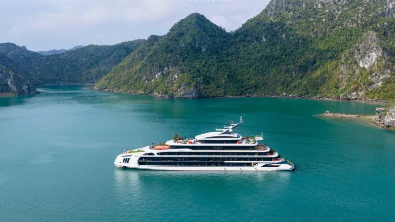 New luxury cruise to Lan Ha Bay