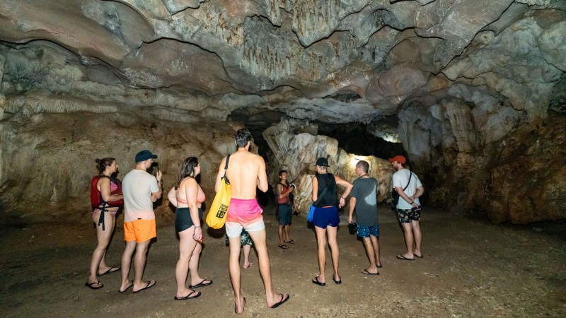 Thien Canh Son Cave