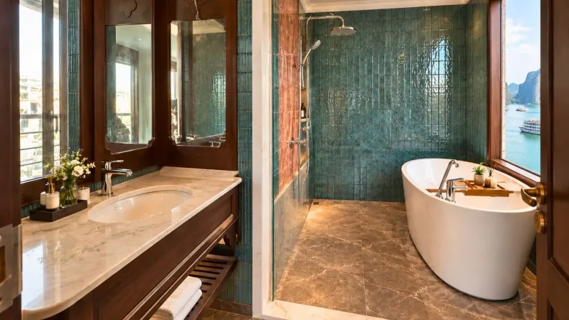 Sea-view Bathtub
