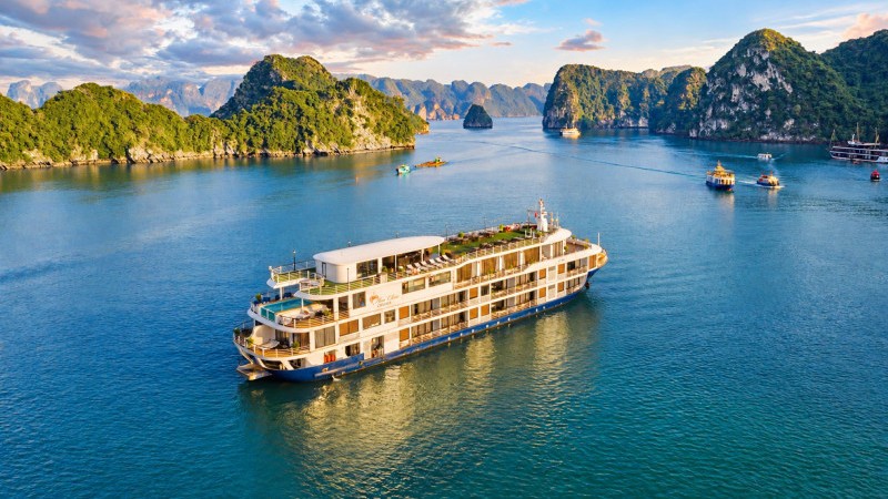 Mon Cheri Cruise Halong Bay