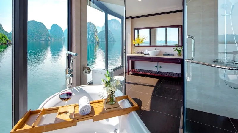 Pretty Bay-view From Bathtub