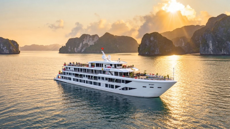 Aimee Cruise Halong Bay