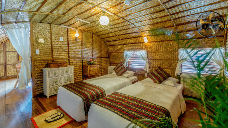 Bamboo Style Twin Beds Space