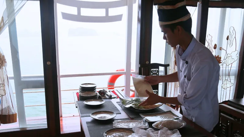 Join cooking class with Vietnamese chef