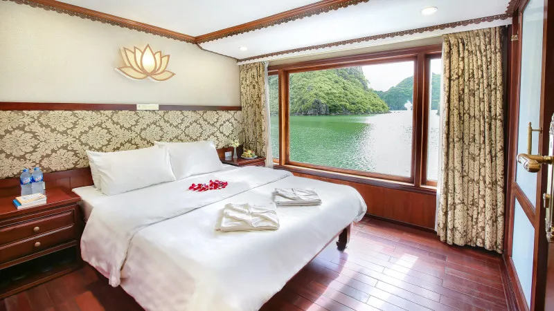 Deluxe Double Cabin