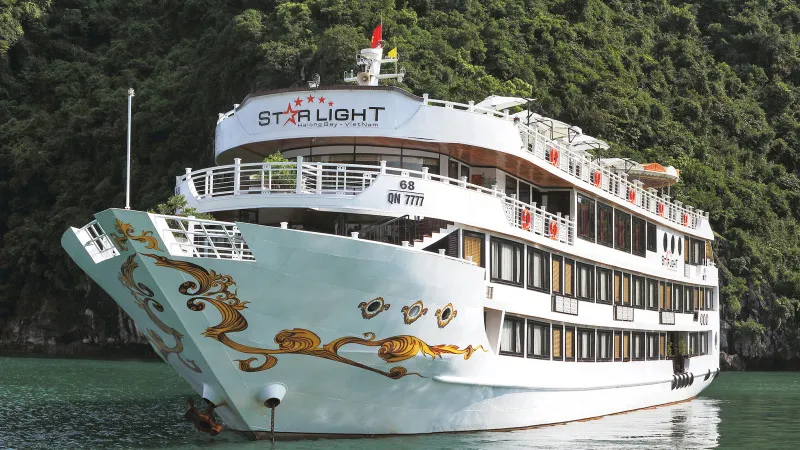 4-star Mid-range Starlight Cruise