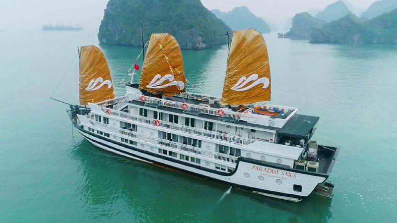 Paradise Sails Cruise Halong Bay