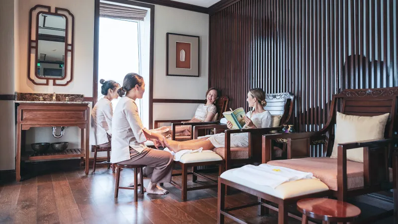 Reflexology in the spa
