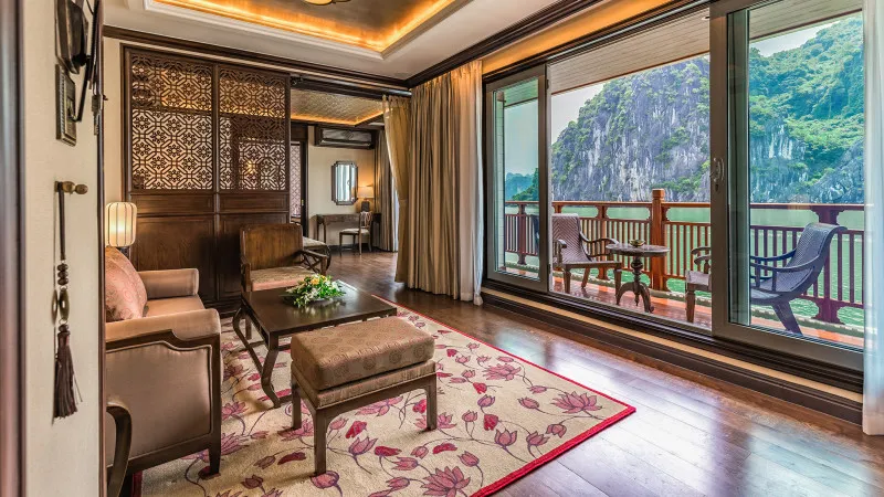 Regency Suite Pure Lotus