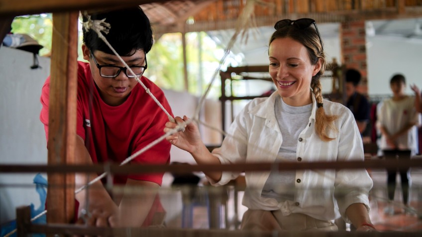 Learn How To Make Traditional Silk In Tan Chau