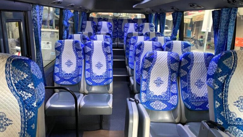 Crucero Alova Premium: Comfortable Seating Area