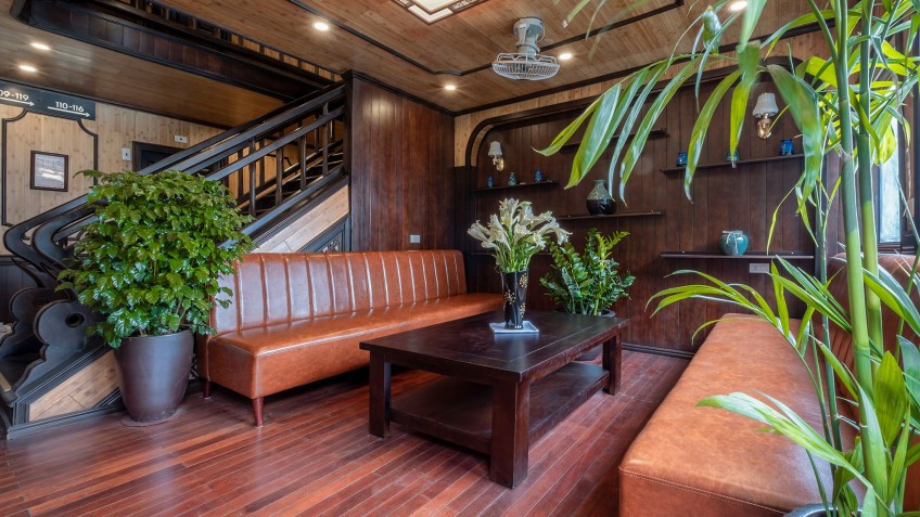 Victory Star Cruise: Fresh and Bright Lounge